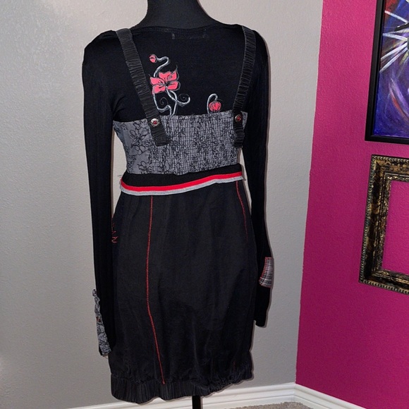 Fun casual 2piece dress - Picture 2 of 5